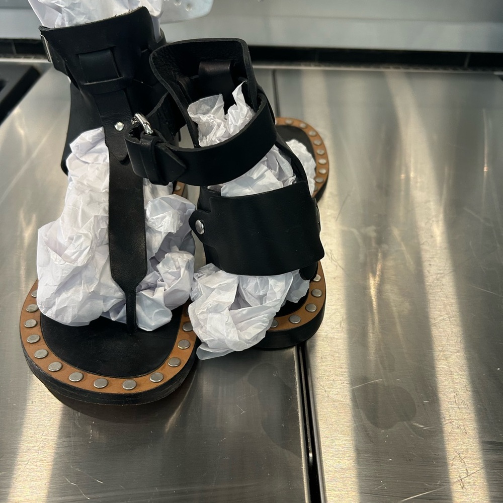 Isabel Marant Black Leather Studded Gladiator Sandals - Picture 4 of 6